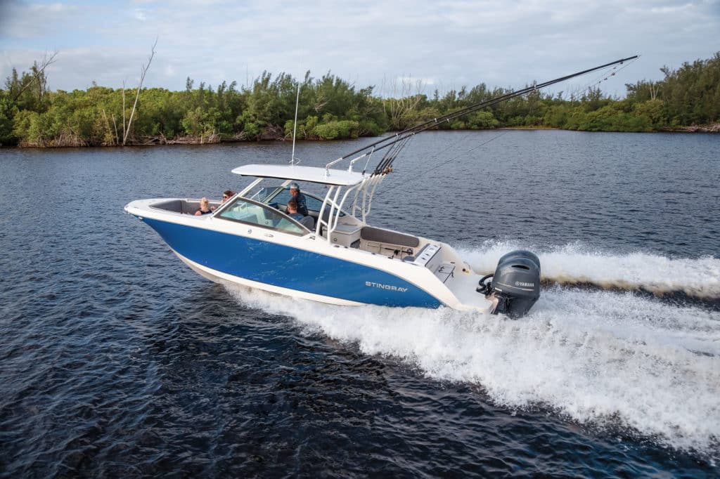 Stingray 269DC running inshore